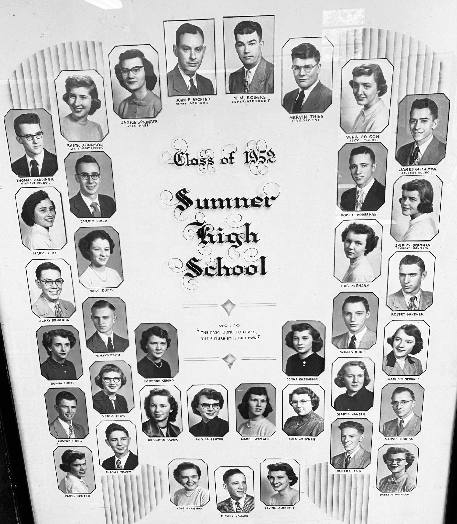Sumner Memories Are Forever - Class of 1952